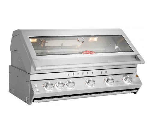 Cabezal de la barbacoa de gas BeefEater Signature 7000 Premium cerrada, mostrando su diseño elegante y robusto para cocinas de exterior de lujo