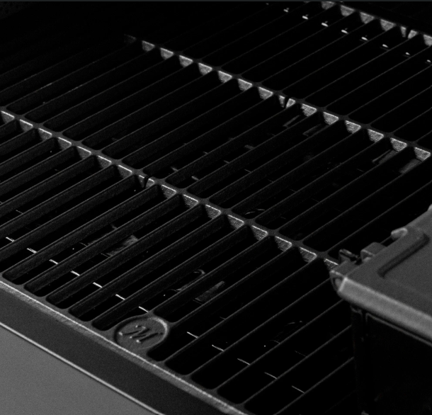 Barbacoa de carbón y ahumador digital AutoIgnite™ Serie 545 - Imagen 4