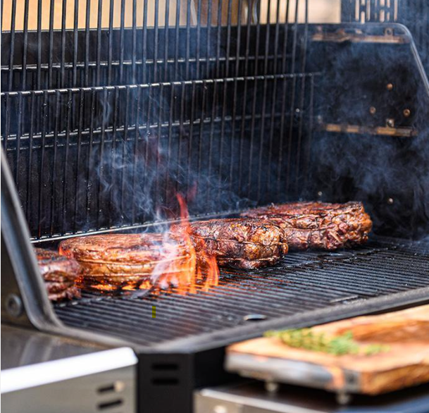 Barbacoa de carbón digital + ahumador Gravity Series 1050 - Imagen 7